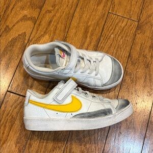 Nike Kids White and Yellow Sneakers